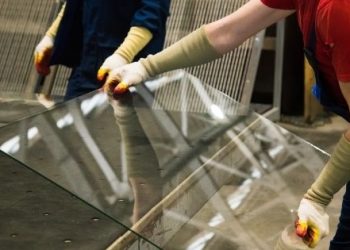 Why You Should Consider Frameless Glass for Your Property