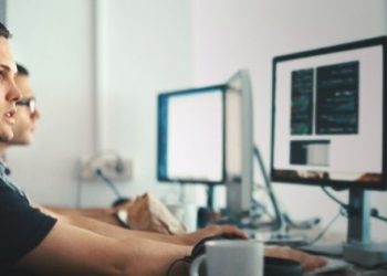 5 Delivery Tracking Features to Look for in Last-Mile Software