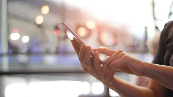 How SMS Messages Can Improve Communications with Your Customers