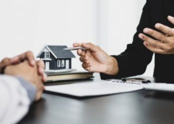 The Brief Guide That Makes Choosing the Best Real Estate Agent Simple