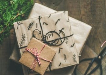 What Should You Know Before Exploring Congratulations Hampers?