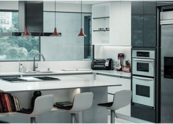 How to Keep Kitchen Drains Smelling Fresh and Clean