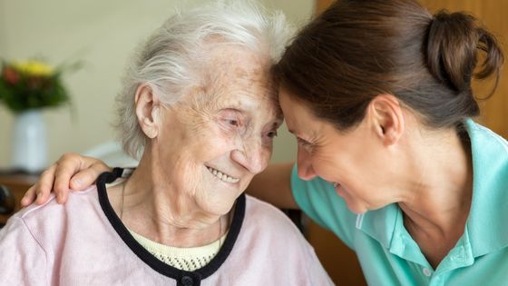 How to Care for a Senior Relative with Dementia