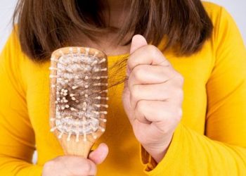 Hair Fall V/S Hair Loss – How to Distinguish?